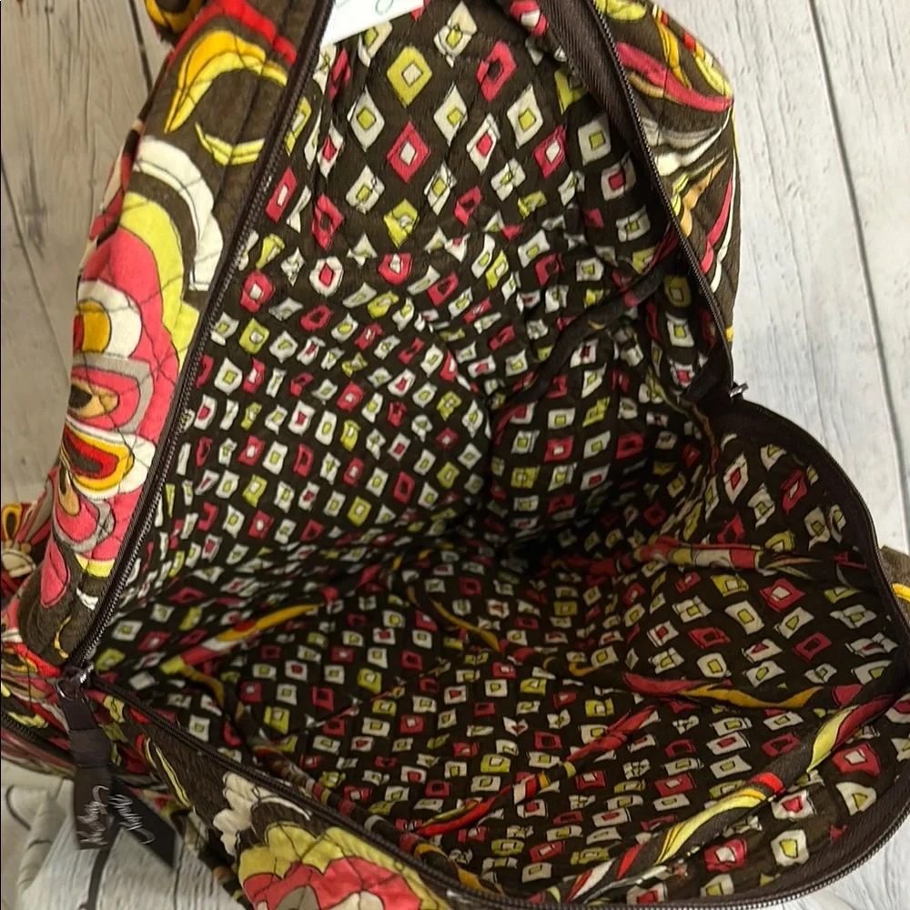 Vera Bradley stylish floral